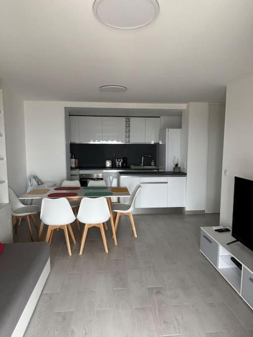 Appartement Tout Confort & Parking Бюсолей Екстериор снимка