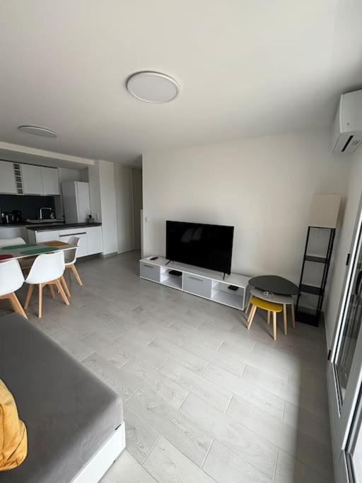 Appartement Tout Confort & Parking Бюсолей Екстериор снимка
